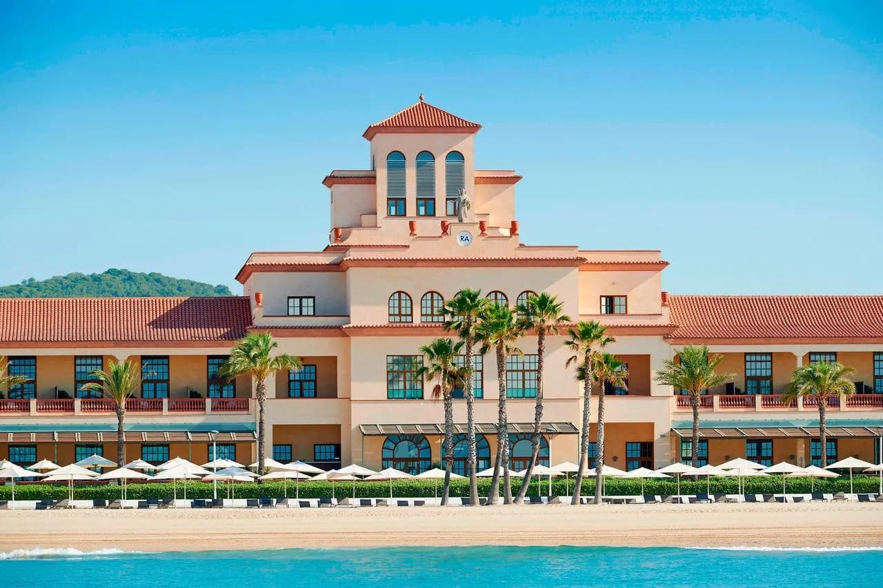Le Méridien Ra Beach Hotel & Spa