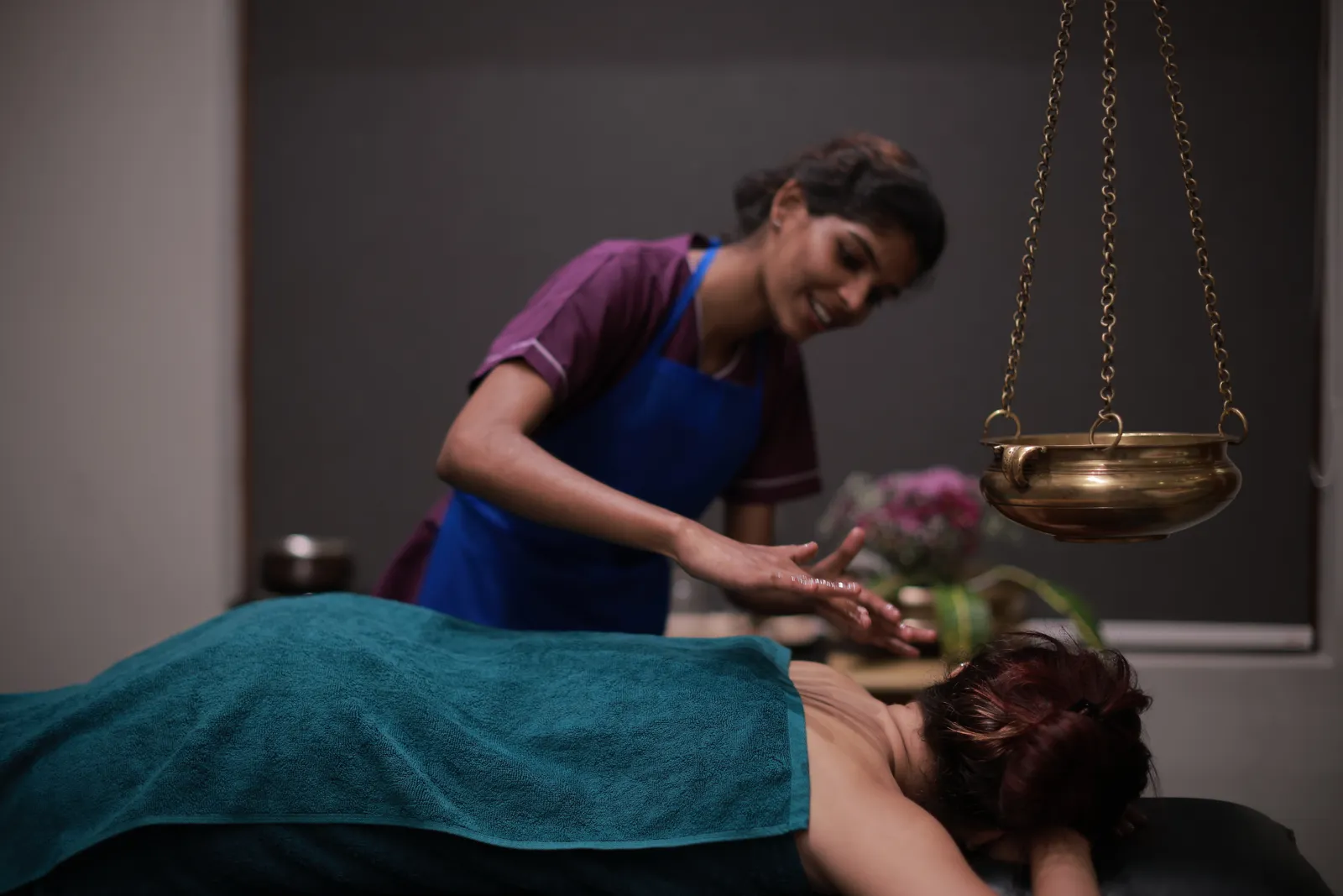 Masaje ayurvédico auténtico en Softouch Ayurveda Village, Kerala